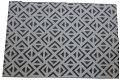 Plastteppe 160 x 230 cm – grå med sort mønster
